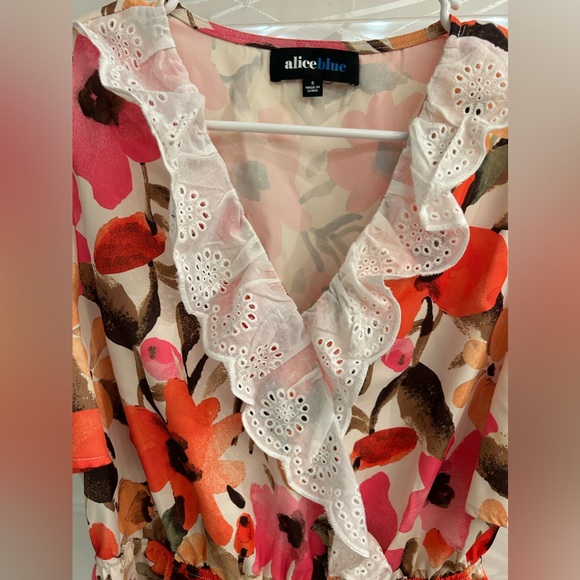 Alice Blue Ruffled Blouse🌺 - Picture 2 of 6